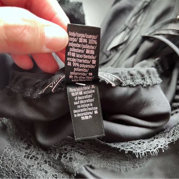 Victoria’s Secret Black Lace Trim Silky Sleepwear Romper Size Medium - Picture 12 of 13